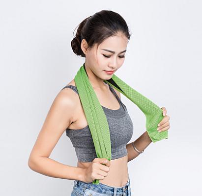 Sports Cooling Towel – Quick-Dry Sweat-Absorbent Towel for Gym, Yoga, Swimming & Cycling 1