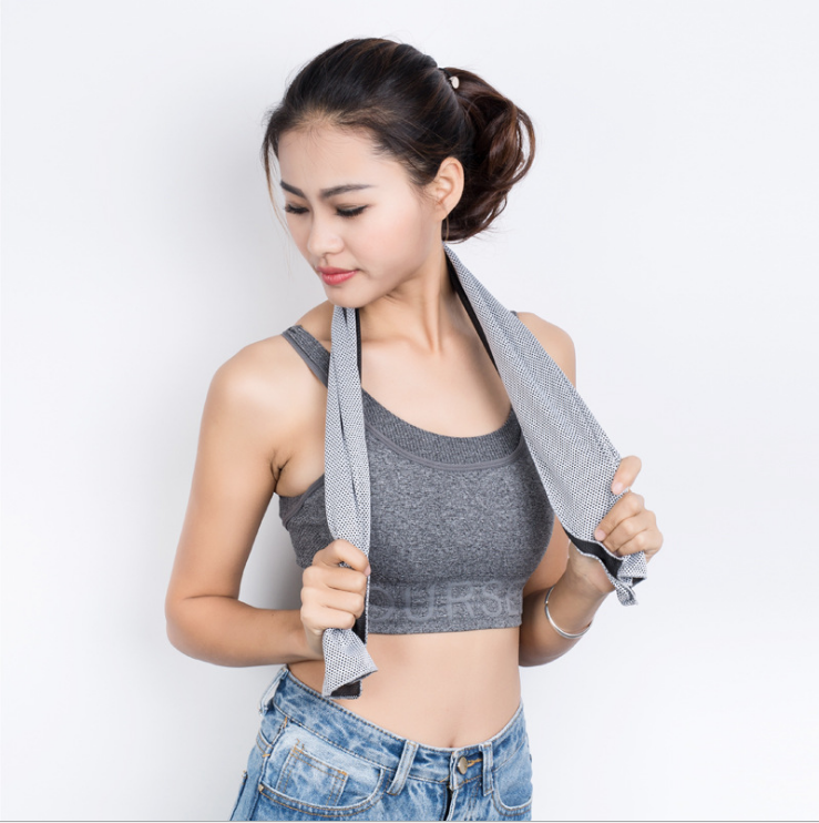 Sports Cooling Towel – Quick-Dry Sweat-Absorbent Towel for Gym, Yoga, Swimming & Cycling